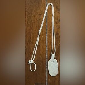 Kendra Scott Necklace